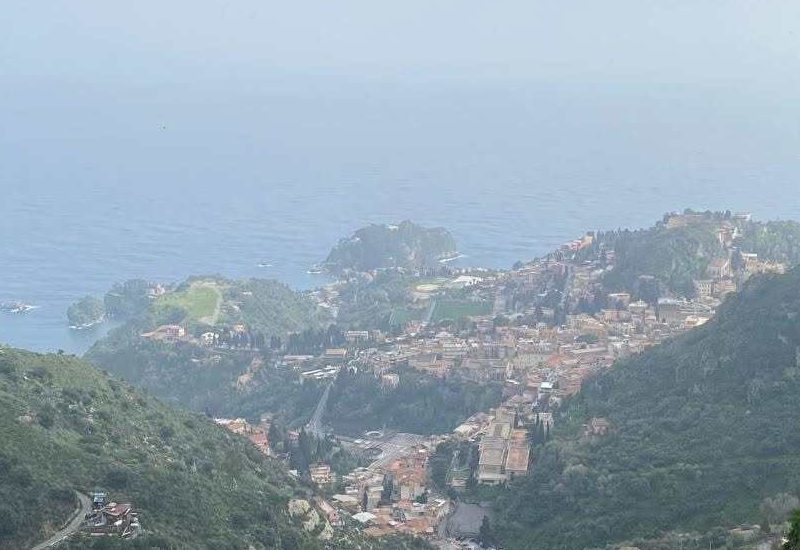 destination wedding Taormina veduta Etna e mare